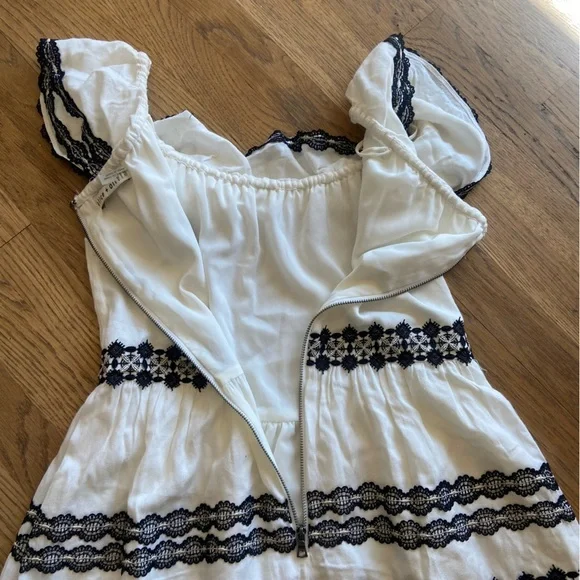 Alice + Olivia & Rozzi On/Off- Shoulder Mini Dress size 4 EUC - Picture 8 of 11